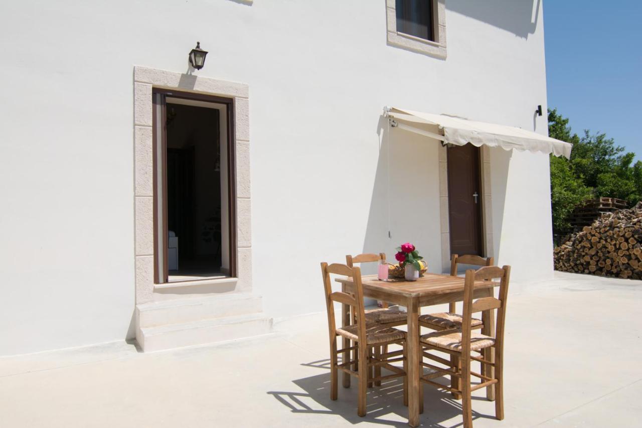 Papa-Antonis Stone House Villa Zarós Eksteriør billede